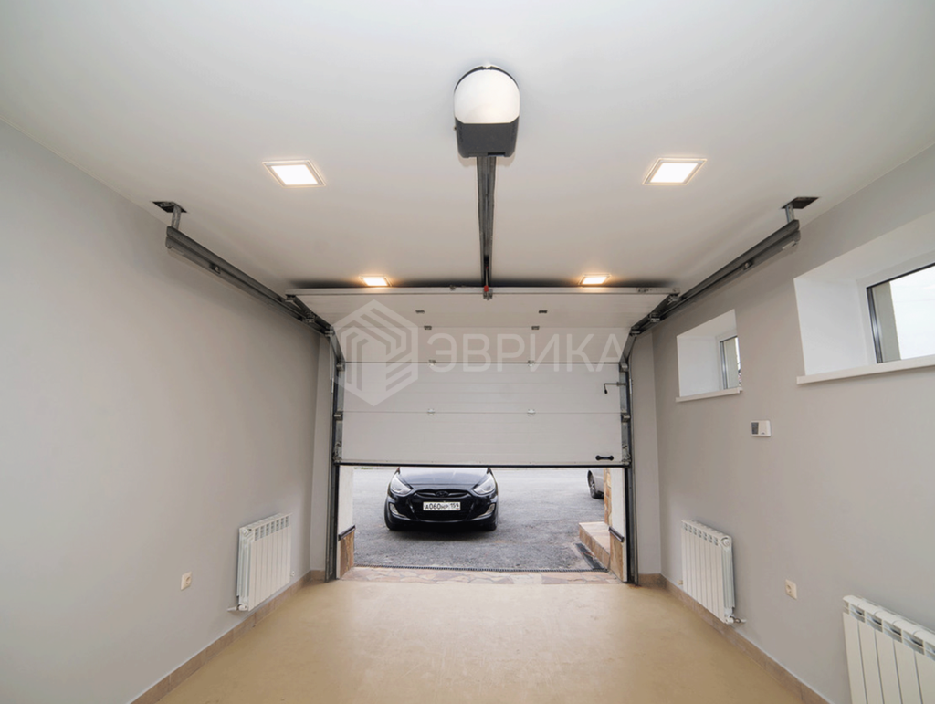 натяжной потолок в гараж